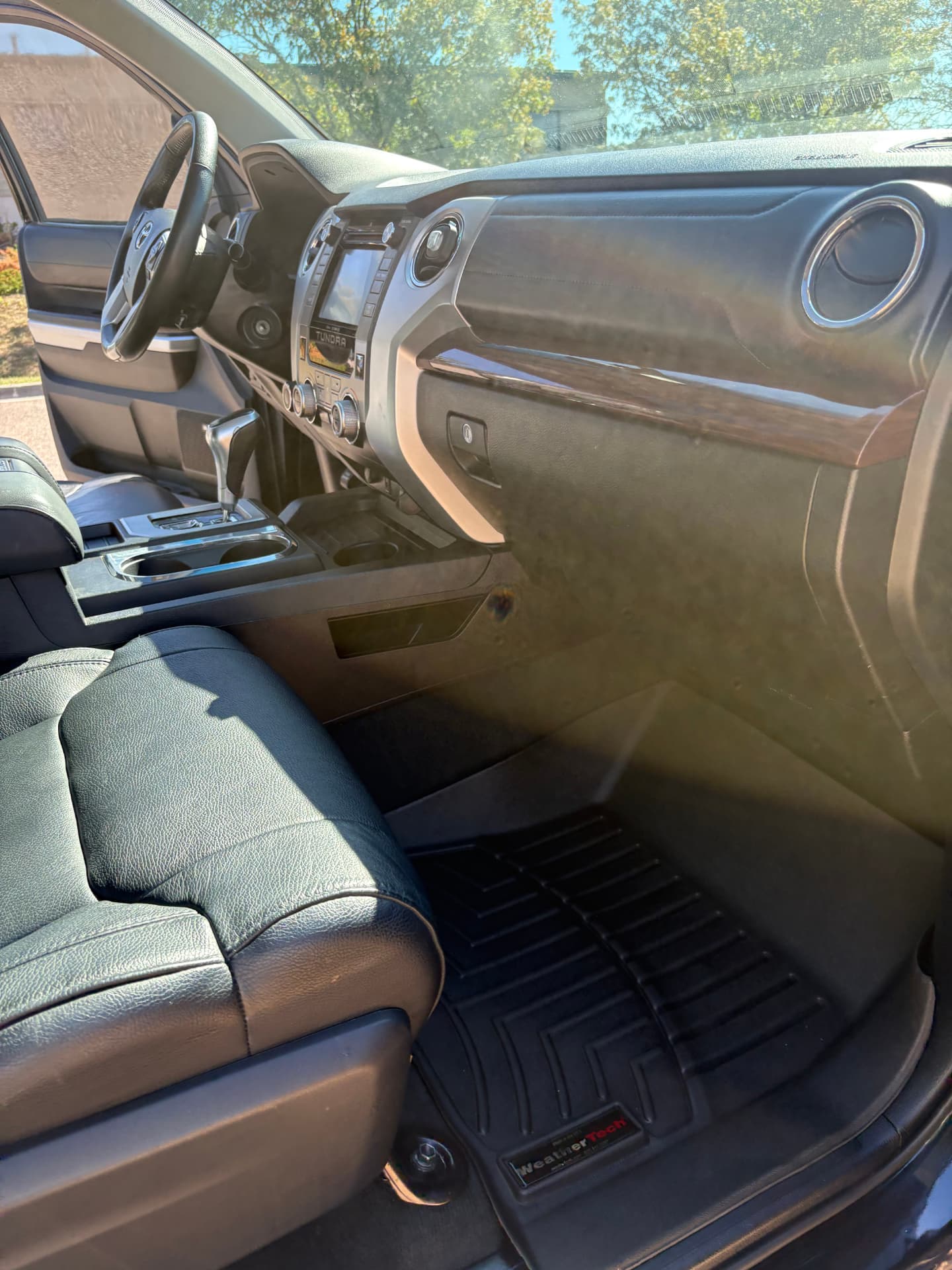 Toyota Tundra dashboard after detailing